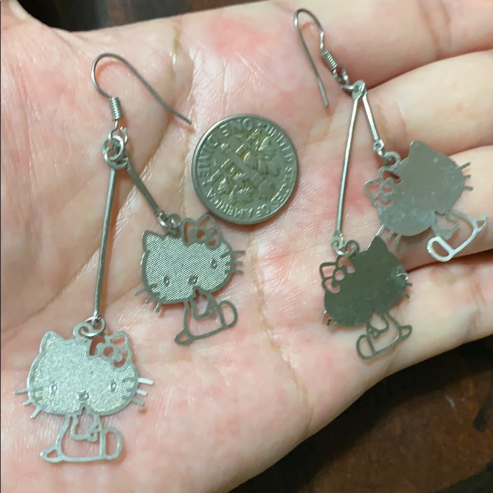 Hello Kitty 7 Pairs Earring Bundle - image 8